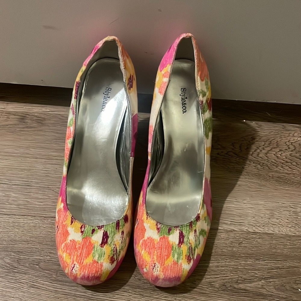 Floral Style&Co heels